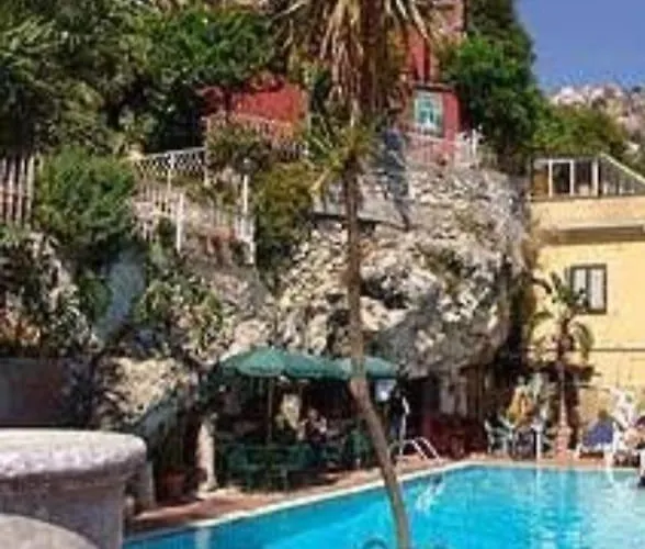 Σπίτι διακοπών Villino Rosso Ταορμίνα